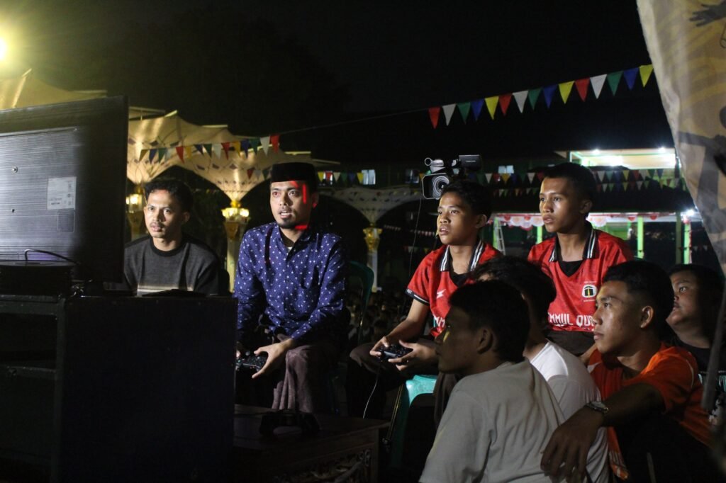 Seremonial Pemberian Hadiah dan Apresiasi PORSENI XXXII, dari Kegelapan Menuju Kehangatan