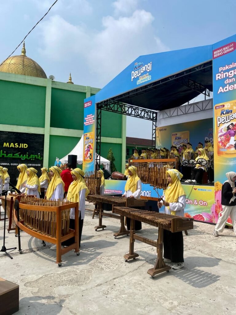 Kabar Santri: Membangun Kreativitas dan Semangat Bersama So Klin Pewangi