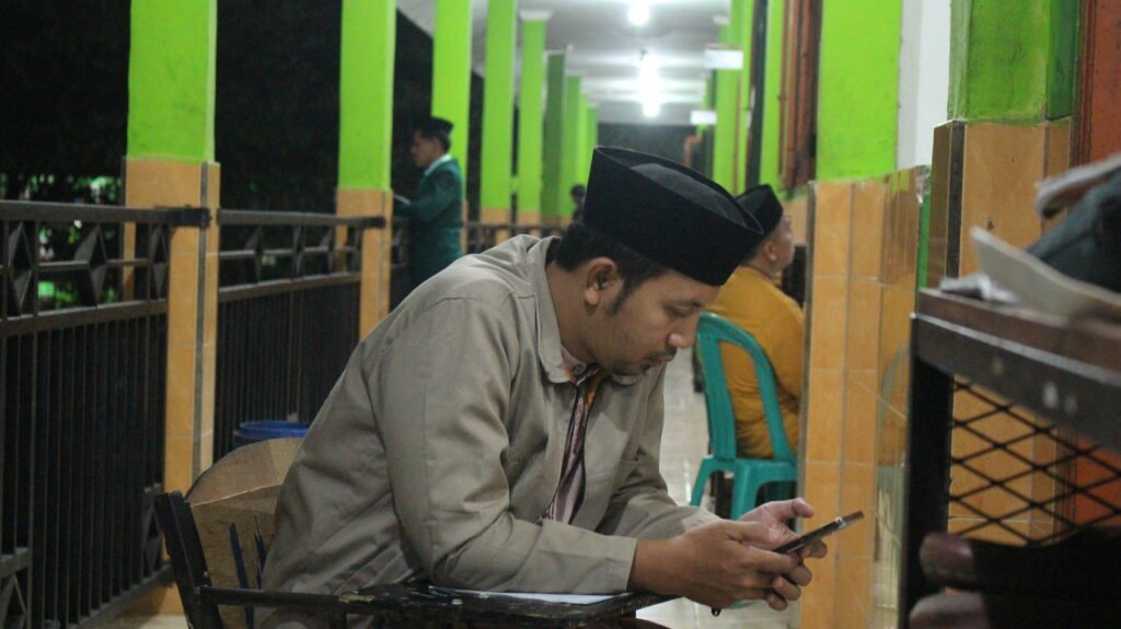 Praktik Presentasi Pidato Santri Kelas 6 Buka Rangkaian Kegiatan Niha’i