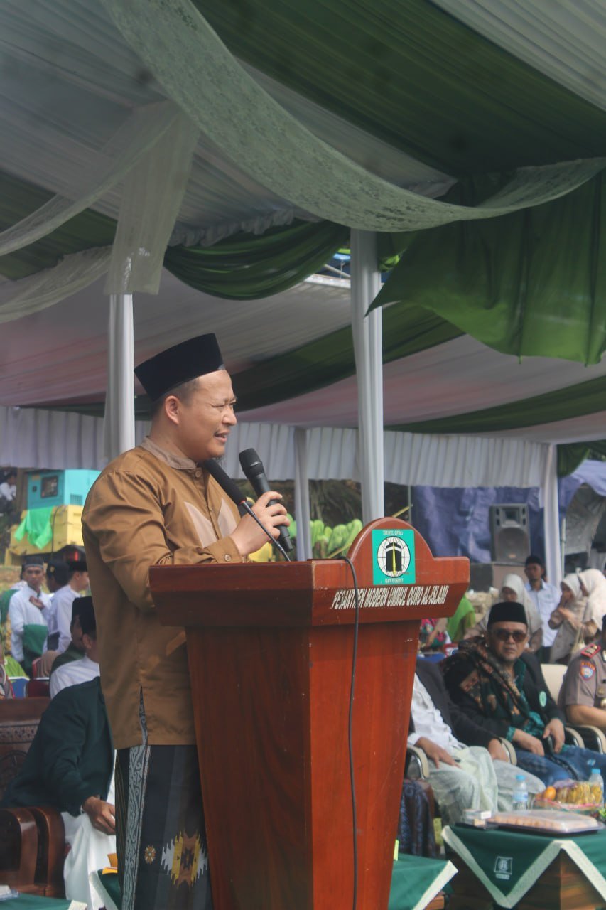Santri PMUQI Meriahkan Hari Santri Nasional 2026 dengan Parade Nusantara dan Islami